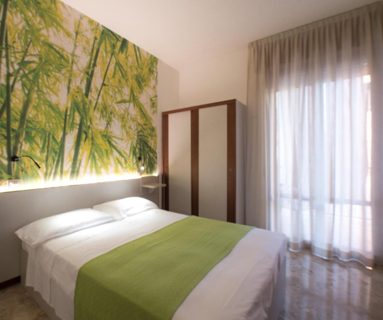 Hotel Fabrizio Римини Стая снимка