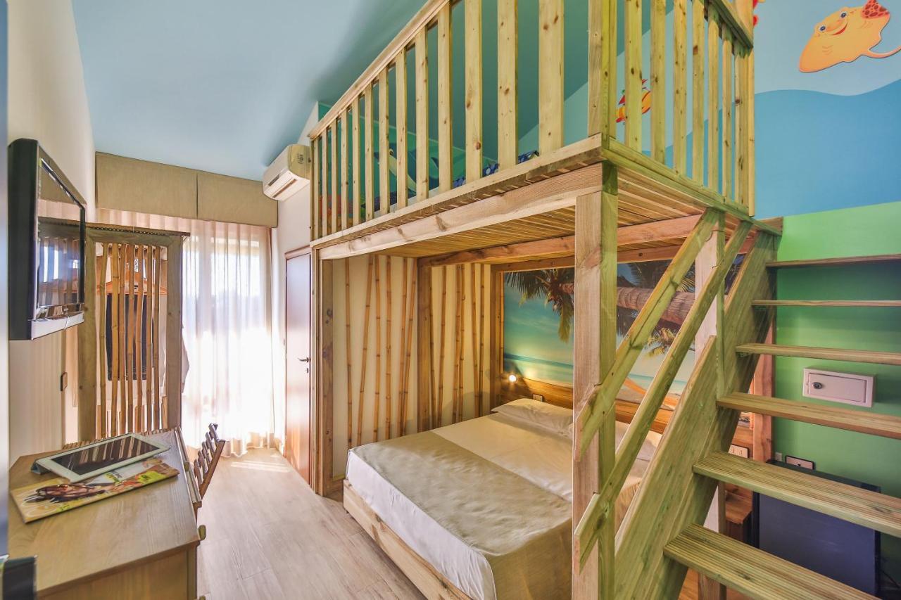 Hotel Fabrizio Римини Стая снимка