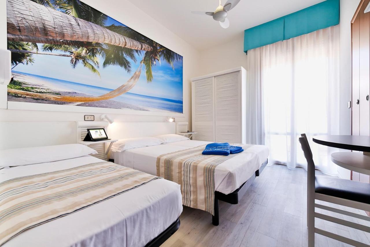 Hotel Fabrizio Римини Стая снимка